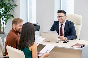 Auditor / Auditora